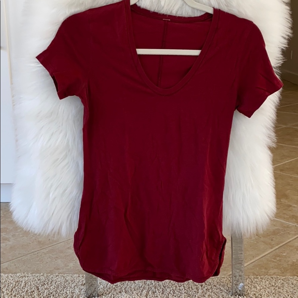 Lululemon stretch scoop neck tee